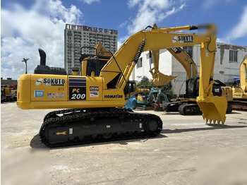 Excavator pe şenile KOMATSU PC200-8