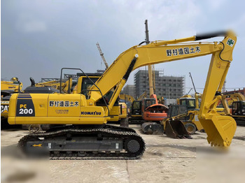 Excavator pe şenile KOMATSU PC200-8