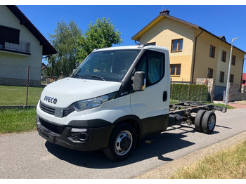 Camion şasiu IVECO Daily 35c13