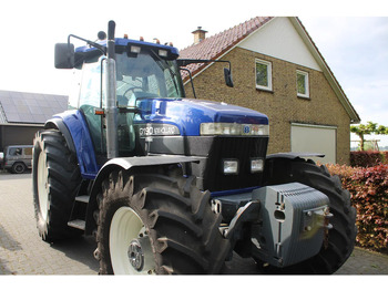 Tractor agricol NEW HOLLAND