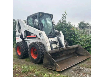 Mini încărcător BOBCAT S300