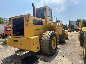 Încărcător frontal pe pneuri CATERPILLAR 966F