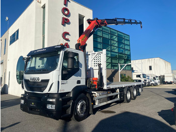 Camion cu macara IVECO