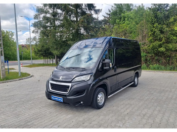 Autoutilitară compactă PEUGEOT Boxer