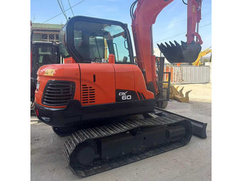 Excavator pe şenile DOOSAN DX60