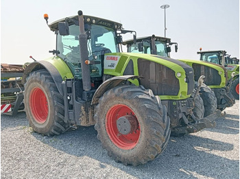 Tractor agricol CLAAS Axion 930