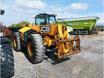 Stivuitor telescopic JCB