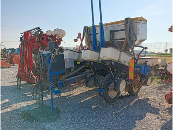 Semănătoare de precizie