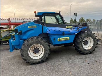 Stivuitor telescopic NEW HOLLAND