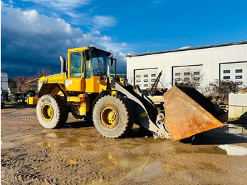 Încărcător frontal pe pneuri VOLVO L60E