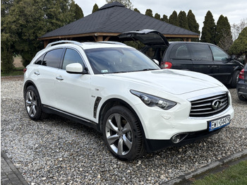 SUV Infiniti QX70 FX30 Diesel V6 Euro6: Foto 3 SUV Infiniti QX70 FX30 Diesel V6 Euro6: Foto 3