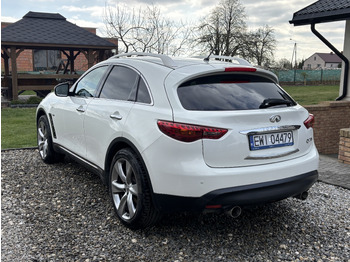 SUV Infiniti QX70 FX30 Diesel V6 Euro6: Foto 5 SUV Infiniti QX70 FX30 Diesel V6 Euro6: Foto 5
