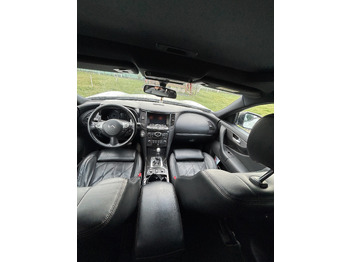 SUV Infiniti QX70 FX30 Diesel V6 Euro6: Foto 4 SUV Infiniti QX70 FX30 Diesel V6 Euro6: Foto 4