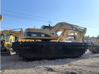 Excavator plutitoare CATERPILLAR 320C
