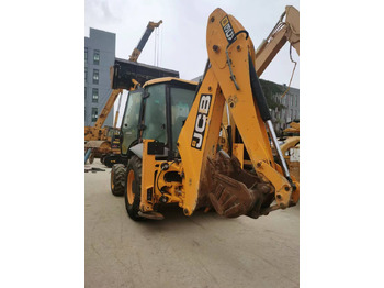Buldoexcavator JCB 3CX