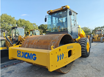 Cilindru compactor pentru asfalt XCMG XS223J