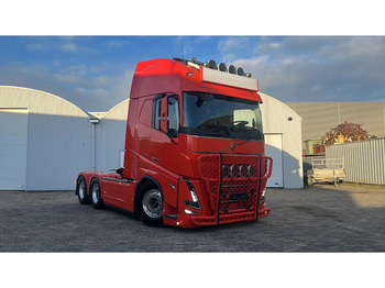 Cap tractor VOLVO FH16 750