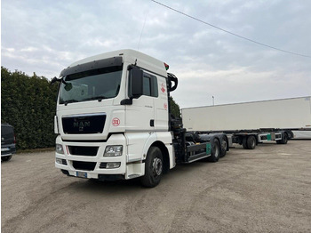 Camion cu cârlig MAN TGX 26.480