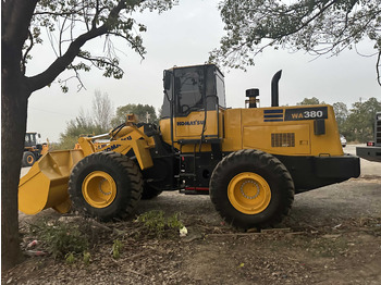 Încărcător frontal pe pneuri KOMATSU WA380