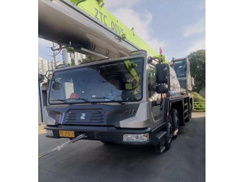 Macara tot teren ZOOMLION ZTC700V