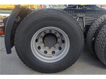 Leasing de sinotruk Howo 380hp 6x4 truck tractor for sale in Congo sinotruk Howo 380hp 6x4 truck tractor for sale in Congo: Foto 4