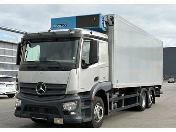 Leasing de  Mercedes-Benz Actros 2543 6x2 chłodnia izoterma 18 palet oś skrętna Mercedes-Benz Actros 2543 6x2 chłodnia izoterma 18 palet oś skrętna: Foto 1