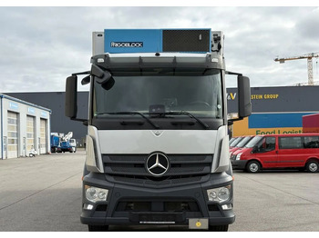 Leasing de  Mercedes-Benz Actros 2543 6x2 chłodnia izoterma 18 palet oś skrętna Mercedes-Benz Actros 2543 6x2 chłodnia izoterma 18 palet oś skrętna: Foto 2