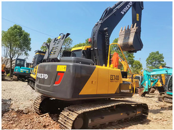 Excavator pe şenile VOLVO EC140
