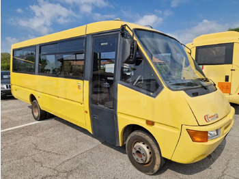 Autobuz școlar IVECO