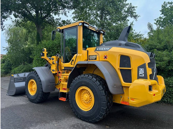 Încărcător frontal pe pneuri VOLVO L70H