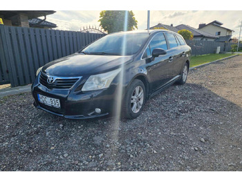 Mașină break TOYOTA