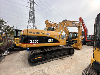 Excavator pe şenile CATERPILLAR 320CL