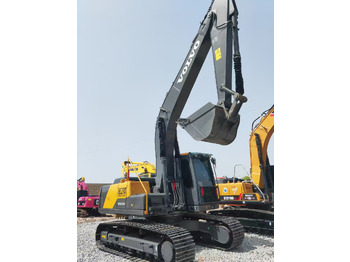 Excavator pe şenile VOLVO EC210