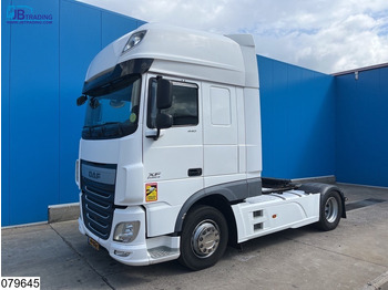 Cap tractor DAF XF 440
