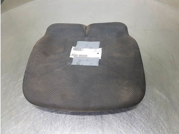 Cabină și interior AHLMANN