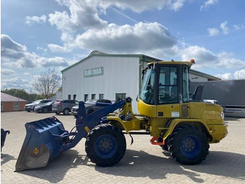 Încărcător frontal pe pneuri VOLVO L35G