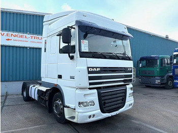 Cap tractor DAF XF 105 460