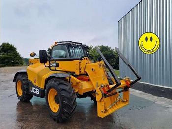 Stivuitor telescopic JCB