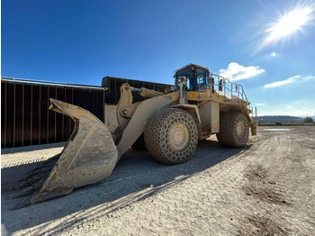Încărcător frontal pe pneuri KOMATSU WA600