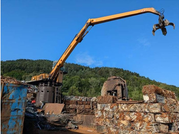Excavator pentru manipulare de materiale LIEBHERR