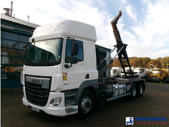 Camion cu cârlig DAF CF 460