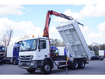 Camion platformă, Camion cu macara MERCEDES-BENZ Actros 2641 6×4 E5 / Crane / Dumper / 110000 km!: Foto 2