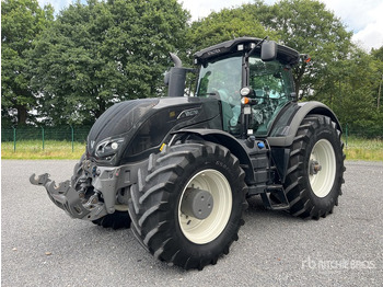 Tractor agricol VALTRA S374