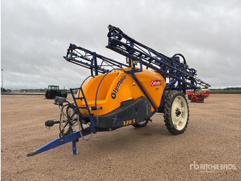 Maşină de erbicidat tractata