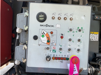 Nacela articulata 2017 Skyjack SJ85AJ 4WD Diesel Articulating Boom Lift: Foto 5