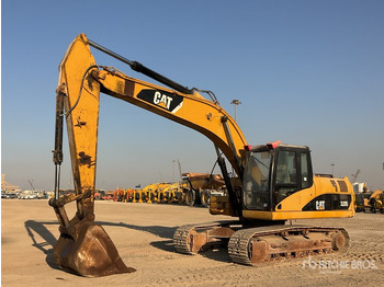 Excavator pe şenile CATERPILLAR 320D
