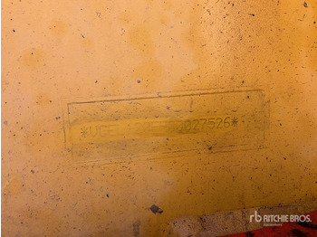 Încărcător frontal pe pneuri VOLVO L120F