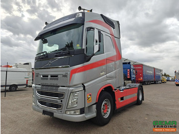 Cap tractor VOLVO FH 460