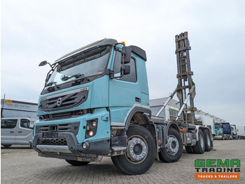 Camion cu cârlig VOLVO FMX 410