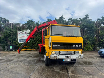 Camion platformă DAF